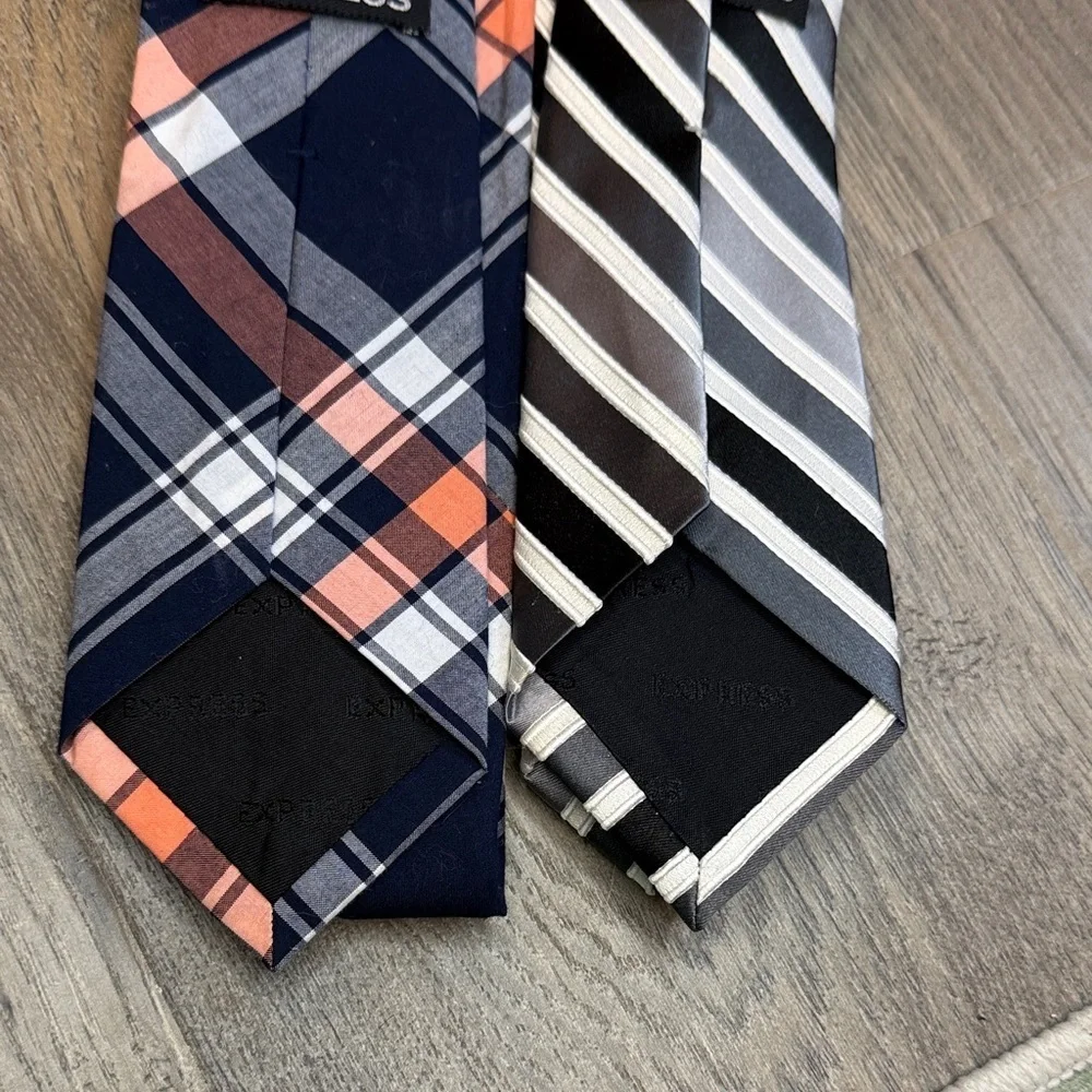 Set of 2 Express neckties Stylish Plaid and Striped 100% silk 100% cotton